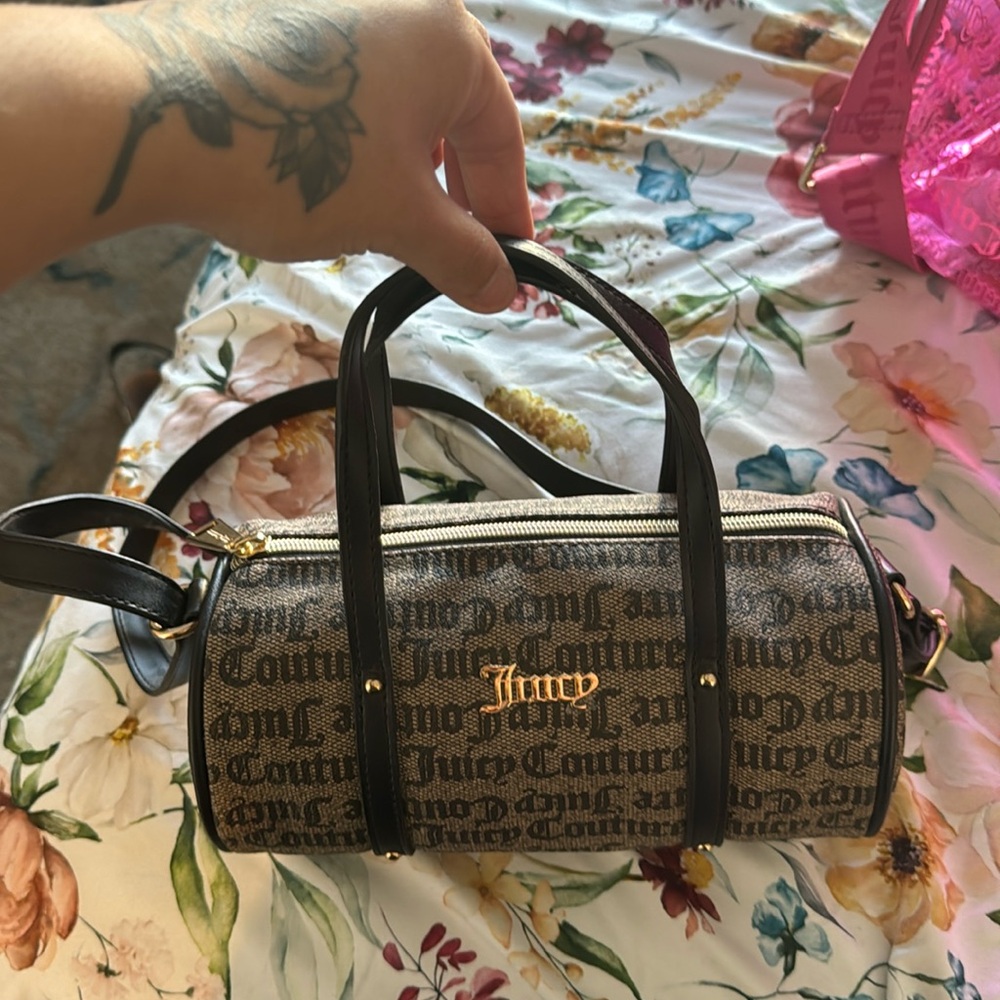 Juicy couture barrel bag